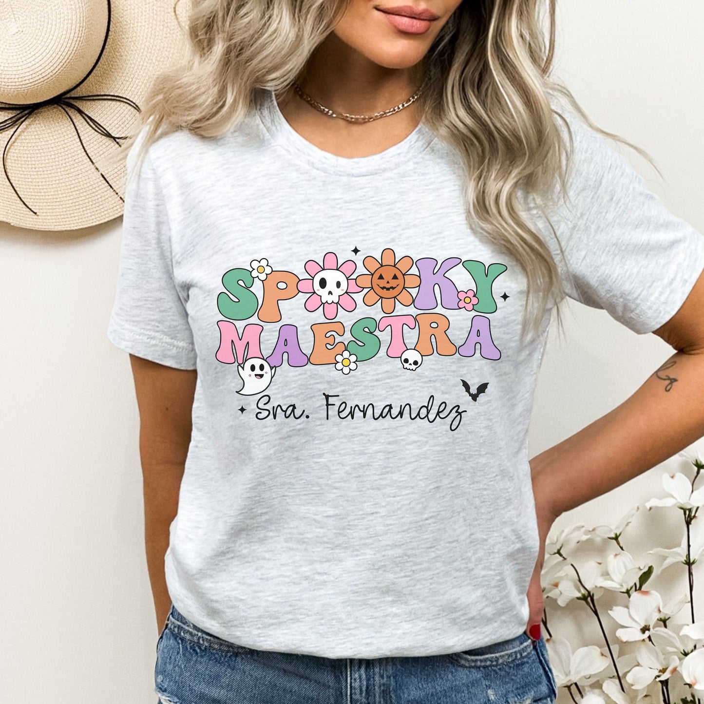 Spooky Maestra, Halloween Teacher T Shirt, Teachers Halloween Shirt, Spooky Teacher, Spooky Teacher Shirt, Camiseta Personalizada