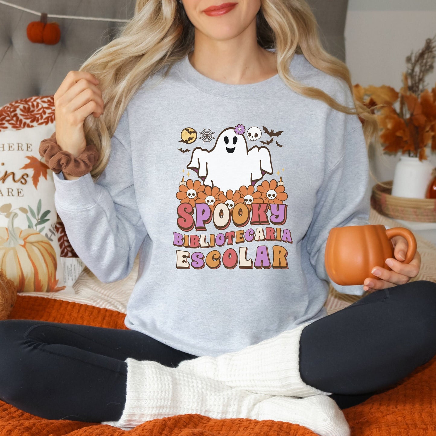 Spooky Bibliotecaria Escolar, Halloween School Librarian, Spooky School Librarian, Halloween School Librarian Sweater, Librarian Sweater