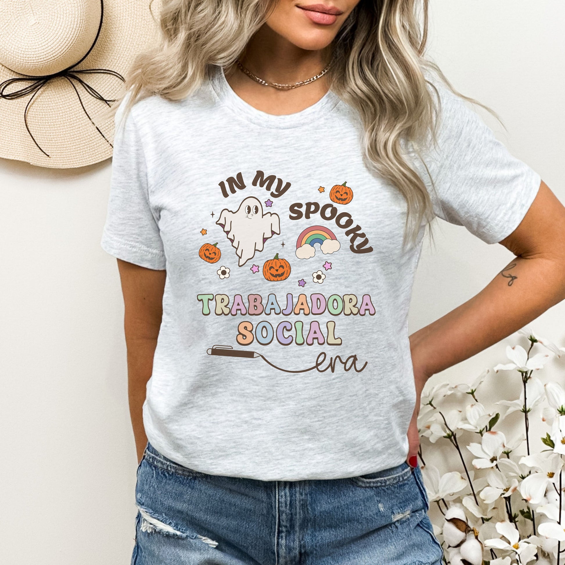 In My Spooky Trabajadora Social Era, Halloween Social Worker Shirt, Social Worker Halloween, Spooky Social Worker, Spooky Social Shirt