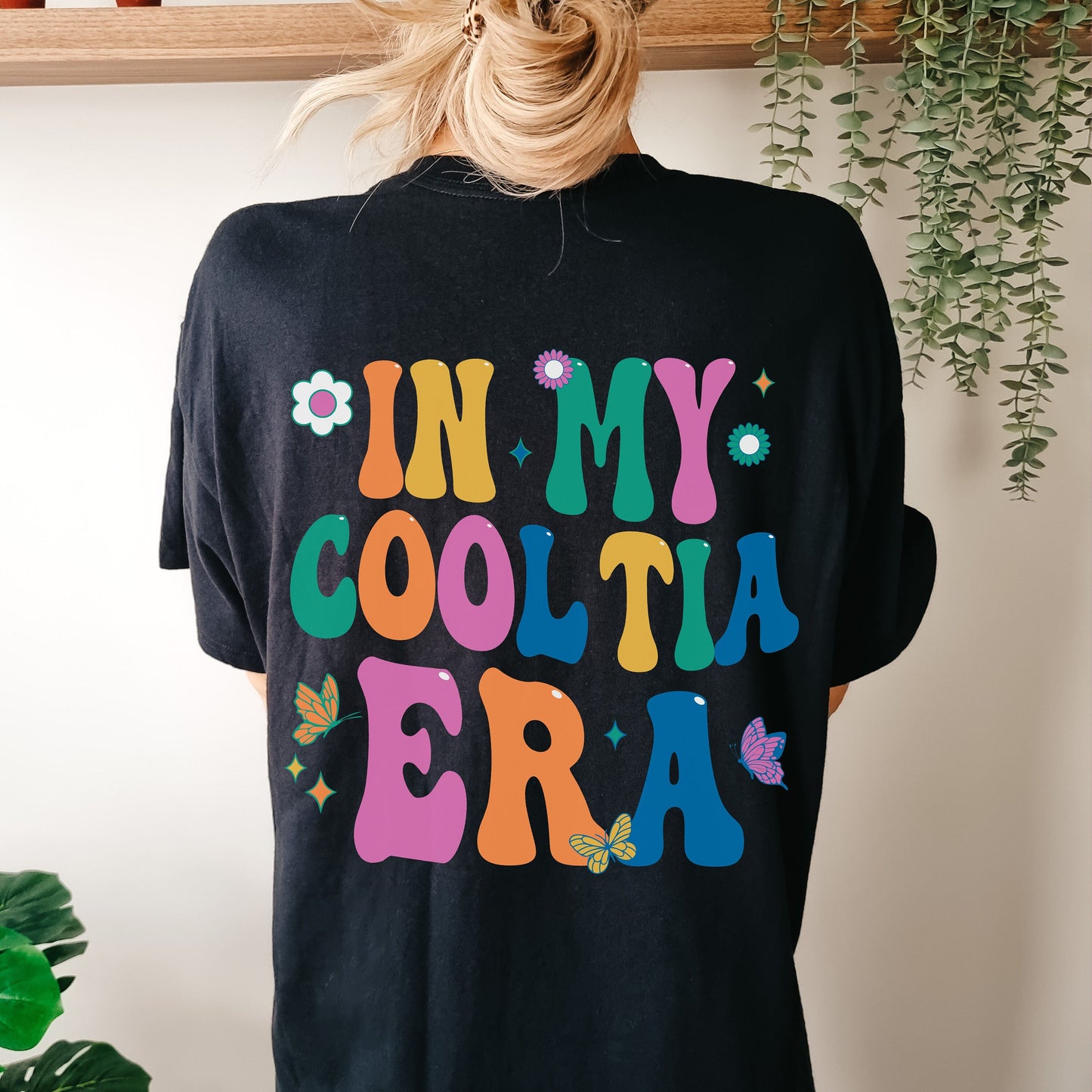 In My Cool Tia Era, In My Auntie Era, Retro Auntie Shirt, Cool Tia Club, Cool Aunt Club Tshirt, Sister Gift From Sister, New Aunt Shirt Gift