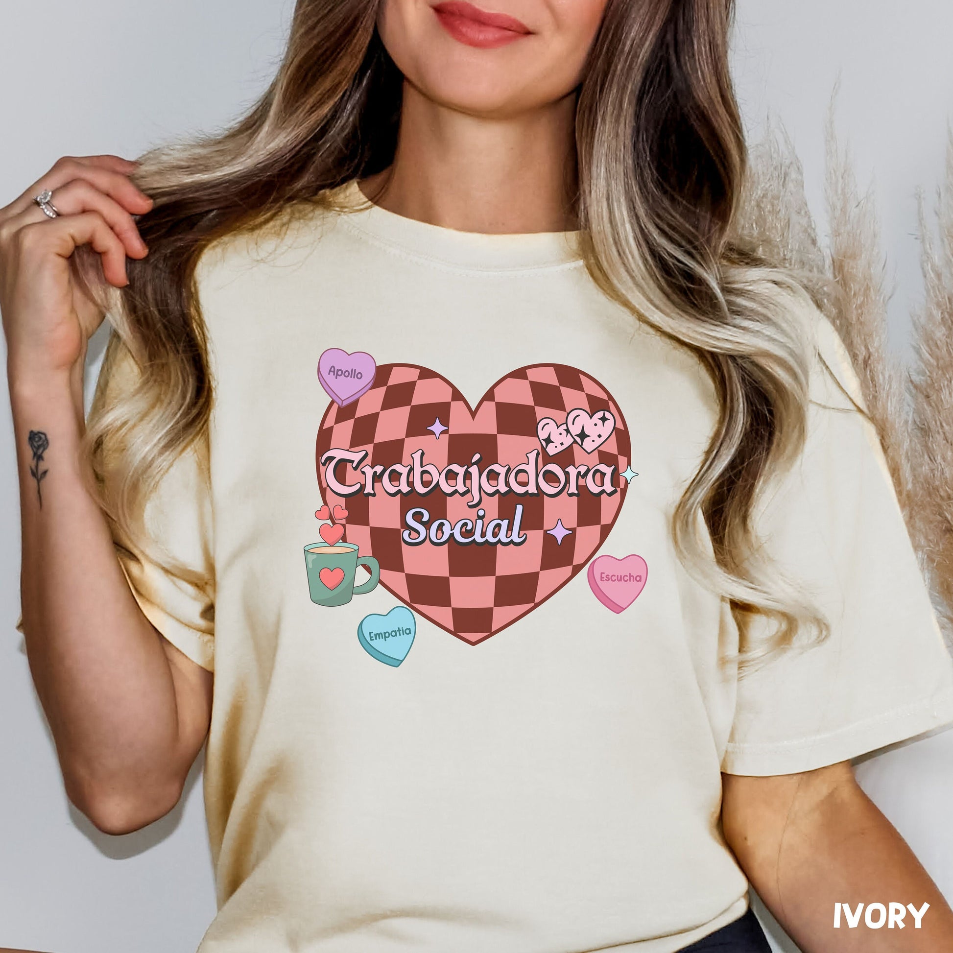 Trabajadora Social San Valentin, San Valentin Tshirt, Retro Valentine's Day Shirt, Social Worker Shirt, Social Worker Valentines Shirt